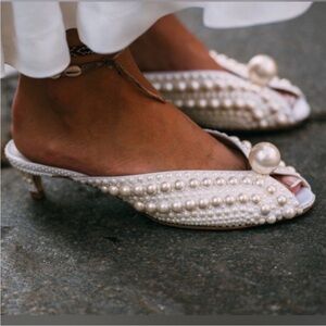 New JIMMY CHOO Samantha 35 White Satin Mules With All-Over Pearls 37 $1,895